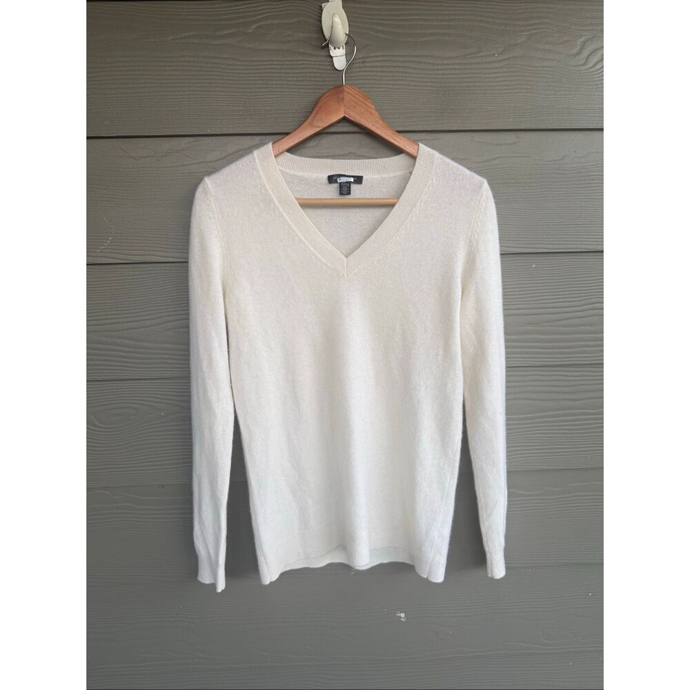 Sak’s fifth Avenue 100% cashmere sweater
